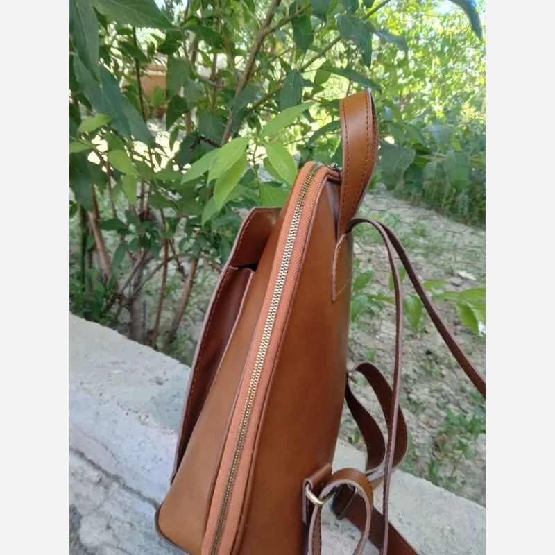 کوله پشتی چرم طبیعی