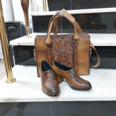 ست کیف و کفش زنانه چرم طبیعی با هنر قلمزنی